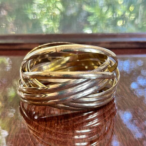 Vintage Interlocking Gold Tone Bangle Bracelet – Set of 9 Bands - Picture 1 of 10